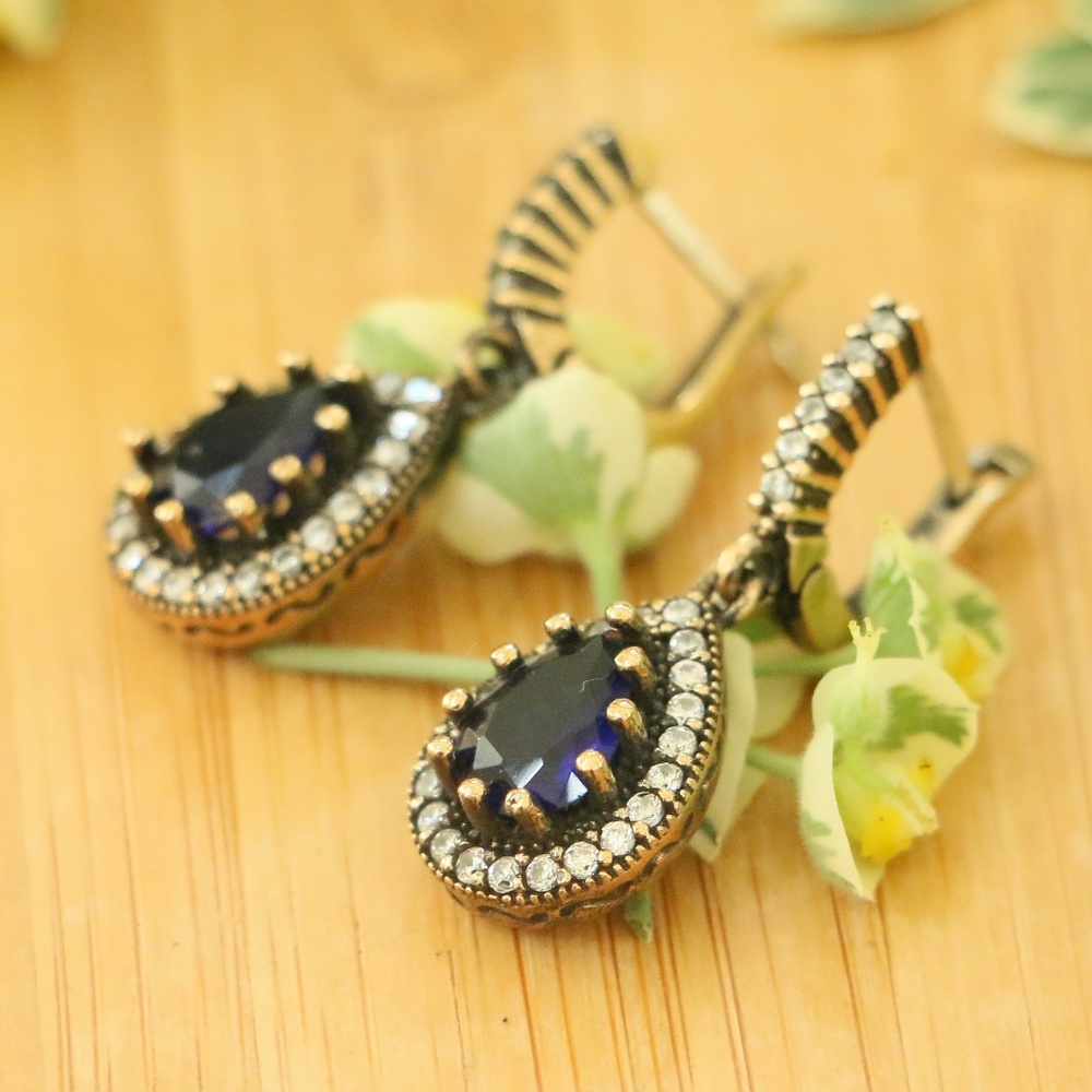 925 Sterling Silver Cubic Zirconia Stones Earrings - Picture 3 of 6